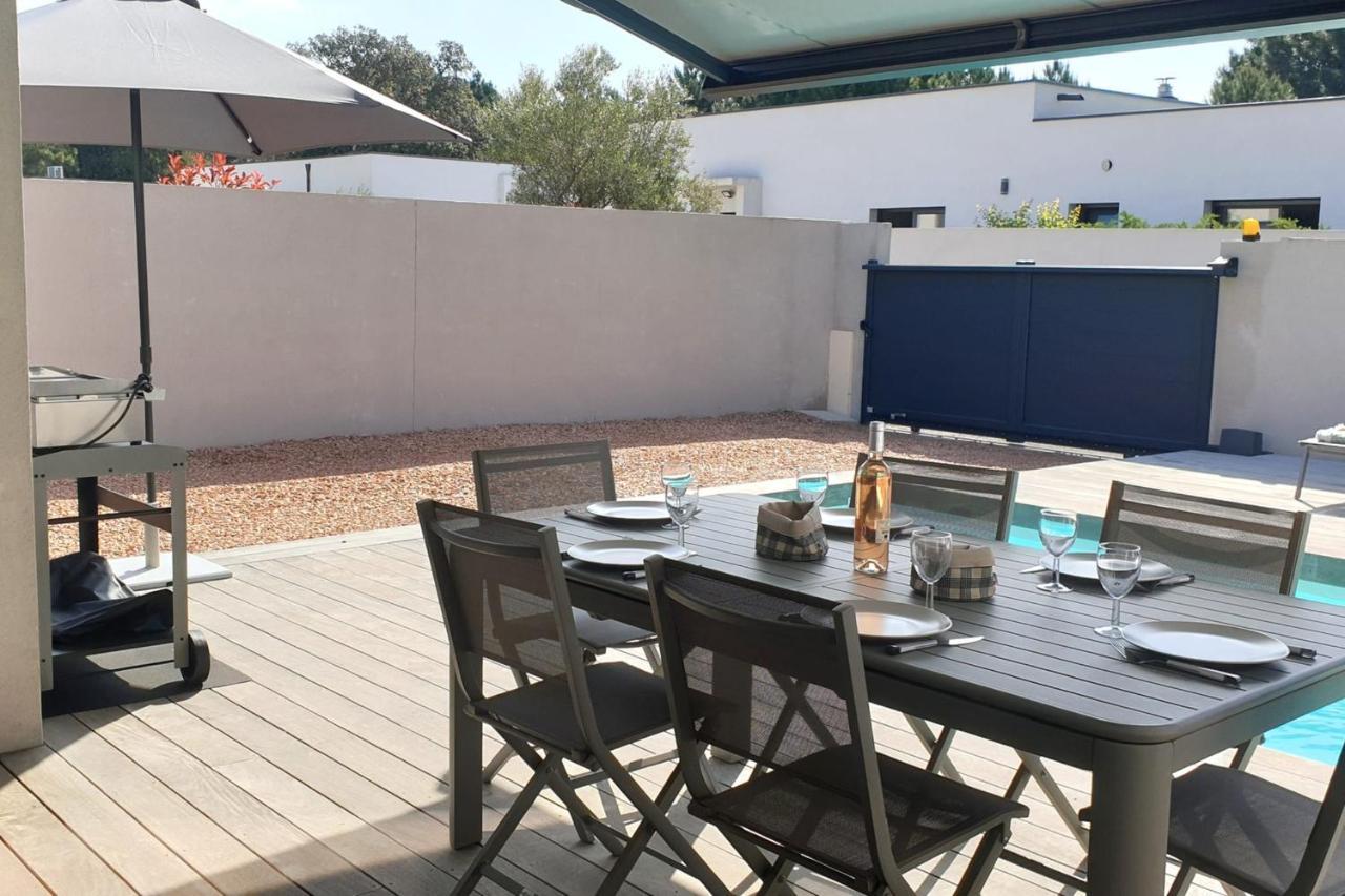 Villa Rossa 6 Pers Dans Residence Avec Piscine Chauffee Privee Lecci Luaran gambar